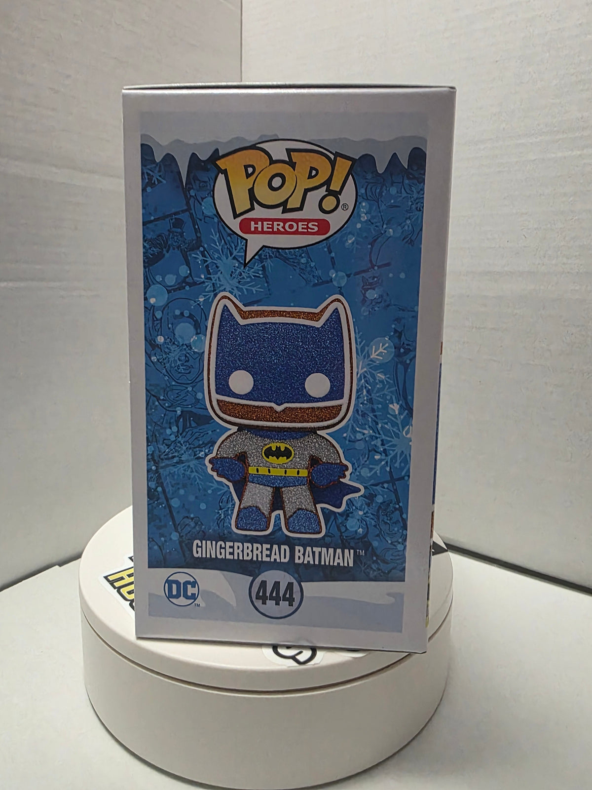 Funko Pop DC Heroes Gingerbread Batman #444 box side view