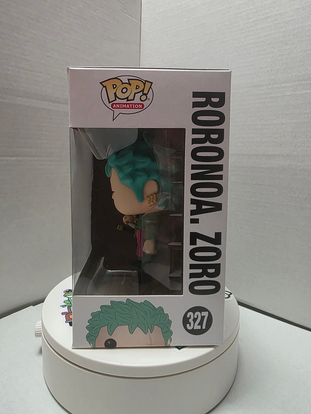 Funko Pop One Piece Roronoa Zoro 327 side panel with name