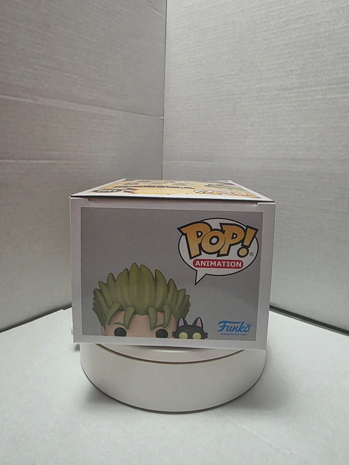 Funko Pop! Animation: Trigun – Vash with Kuroneko #1322 [Crunchyroll Store Exclusive]