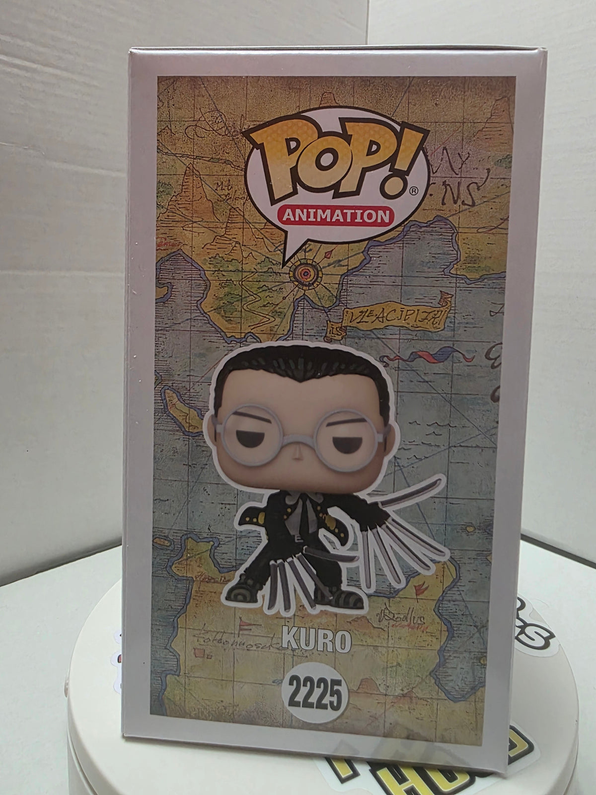 Funko Pop One Piece Kuro 2225 side panel with character art