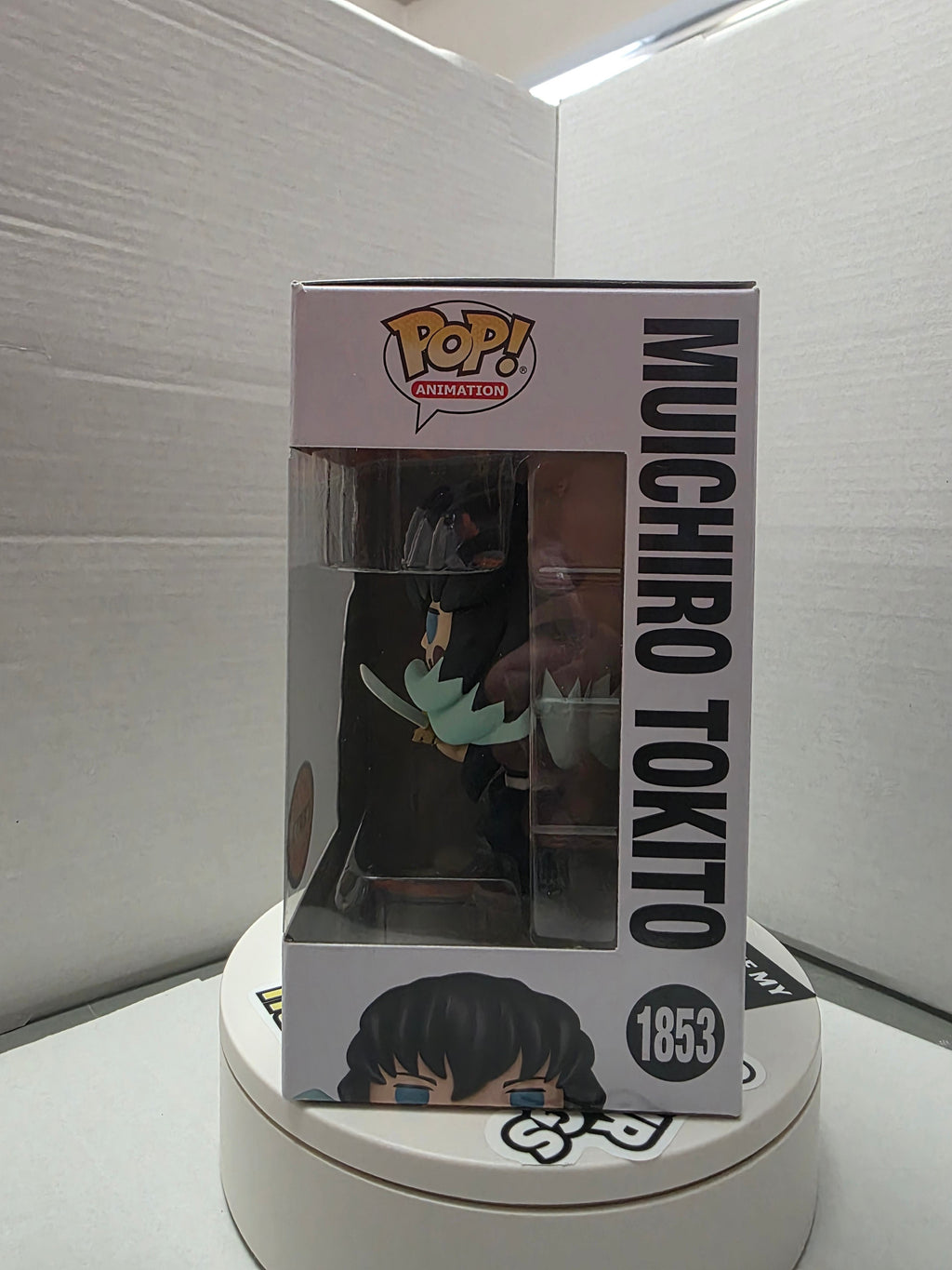 Funko Pop! Demon Slayer: Kimetsu no Yaiba - Muichiro Tokito #1853 (Chase - Limited Edition)