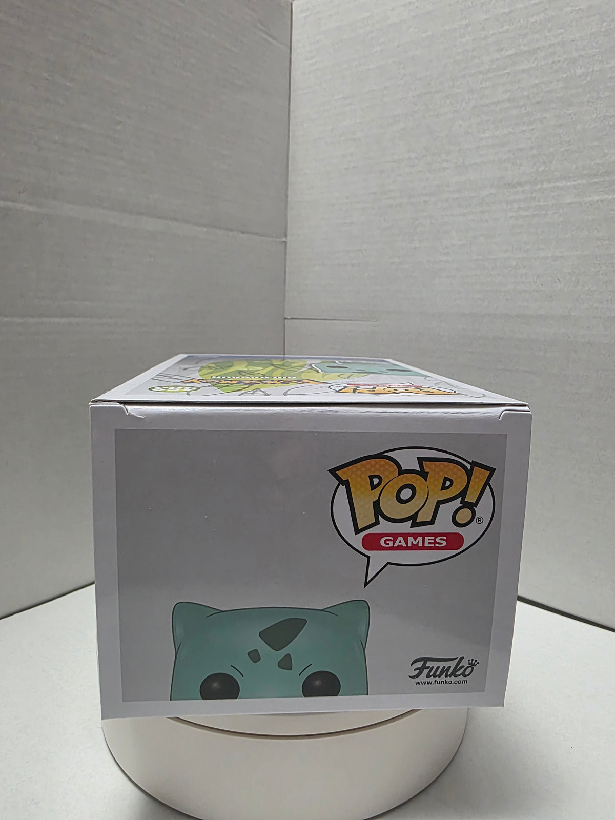 Funko Pop! Games: Pokémon - Bulbasaur #453 Signed by Michele Knotz (Voice of Ash's Pika­chu & Jessie)
