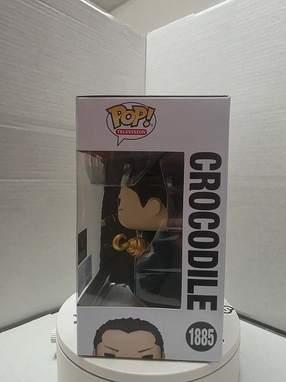 Funko Pop! Television: One Piece (Netflix) - Crocodile #1885 (Chalice Collectibles Exclusive / Funko Original)