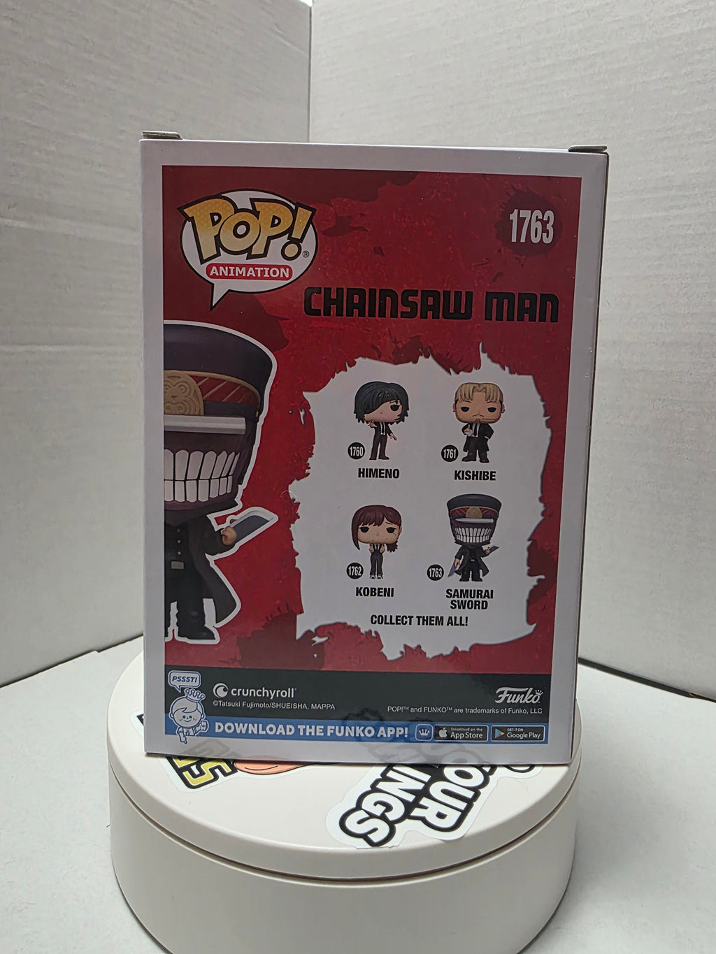 Side of Funko Pop Chainsaw Man Samurai Sword #1763 box showing signature and window