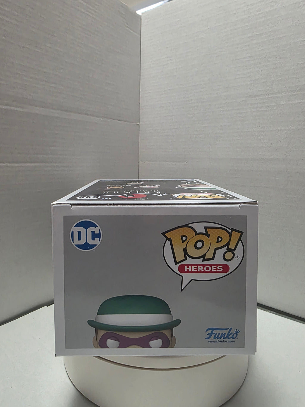 Funko Pop! Heroes: Batman The Animated Series – The Riddler #548 – Signed by John Glover (Pink Autograph)