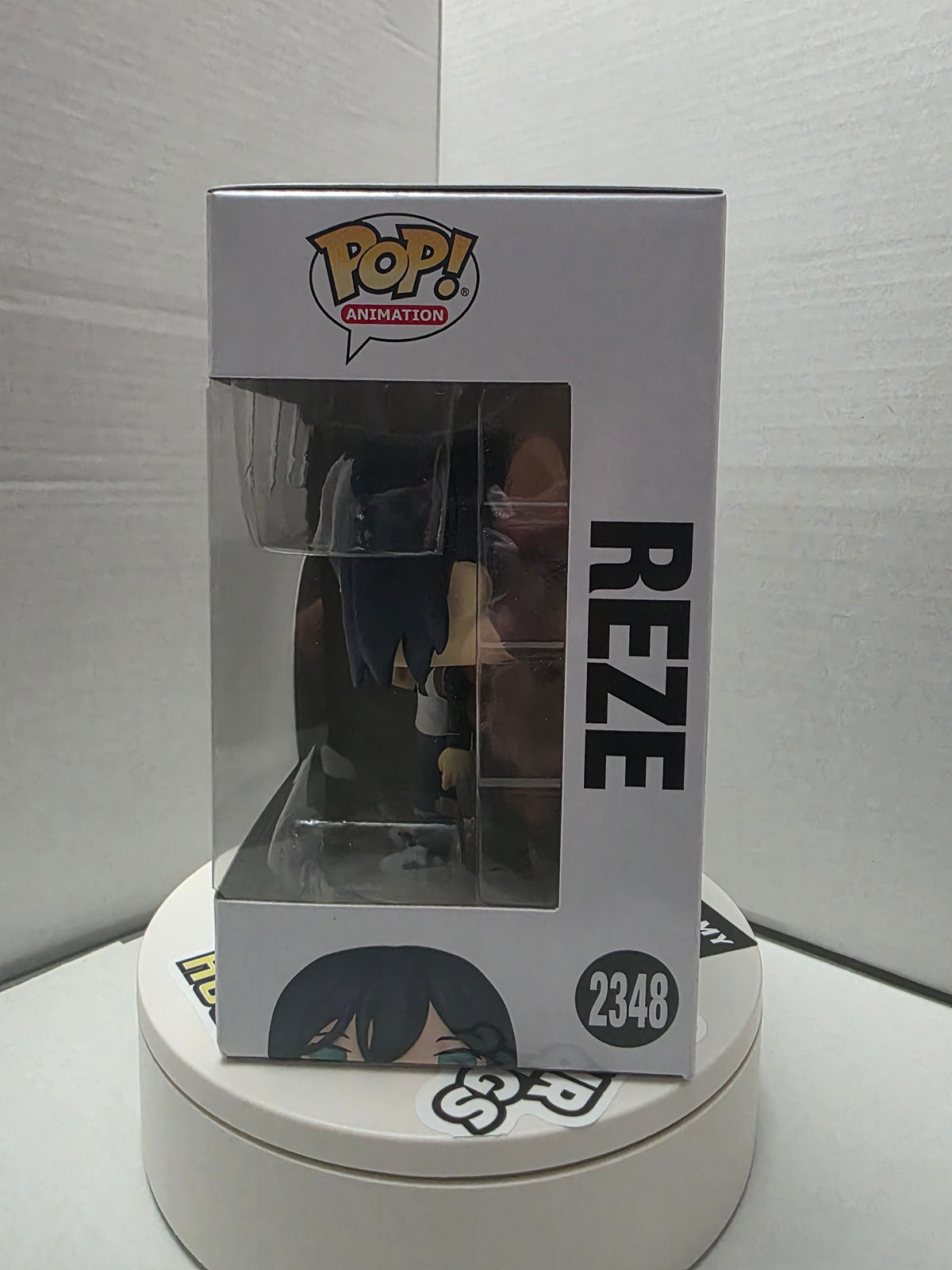 Funko Pop Animation Chainsaw Man Reze #2348 Chase Limited Edition front view in box