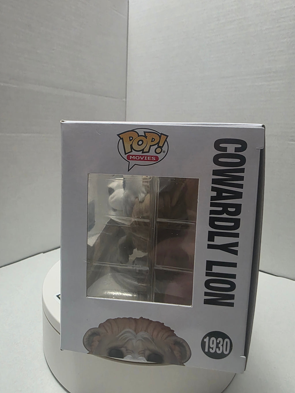 Funko Pop! Movies Wicked Cowardly Lion #1930 Flocked (Funko Original)