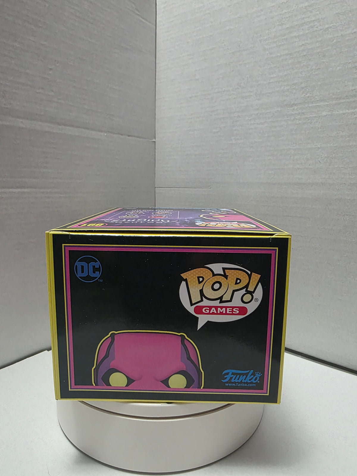 Funko Pop Gotham Knights Red Hood #891 box bottom with barcode item number 60331
