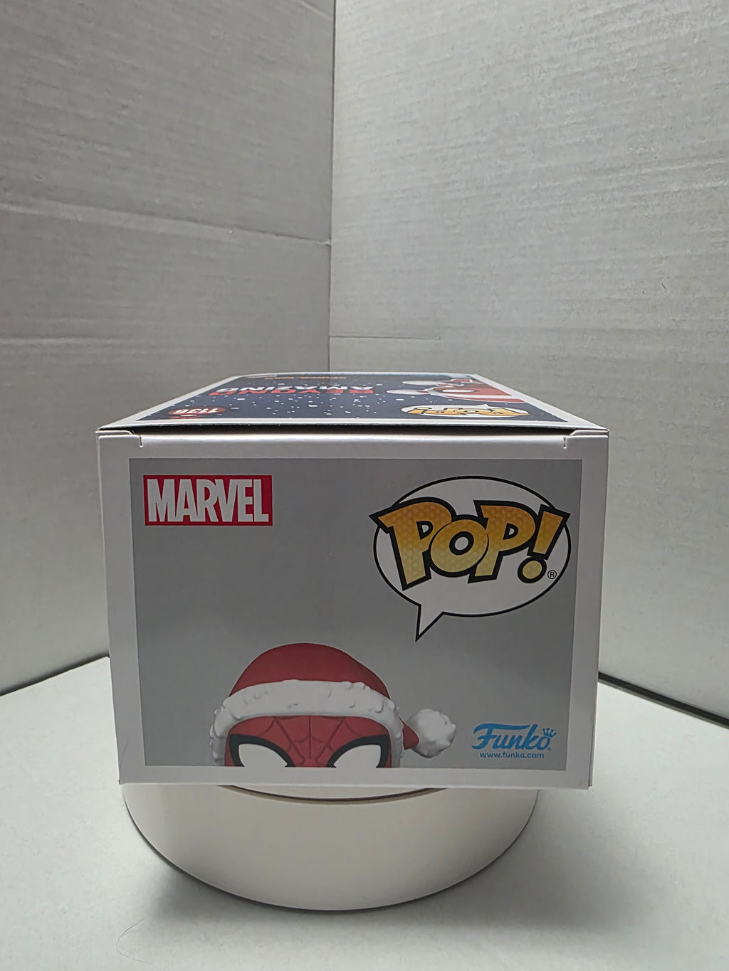 Funko Pop! Marvel Beyond Amazing - Spider-Man (Holiday) #1136