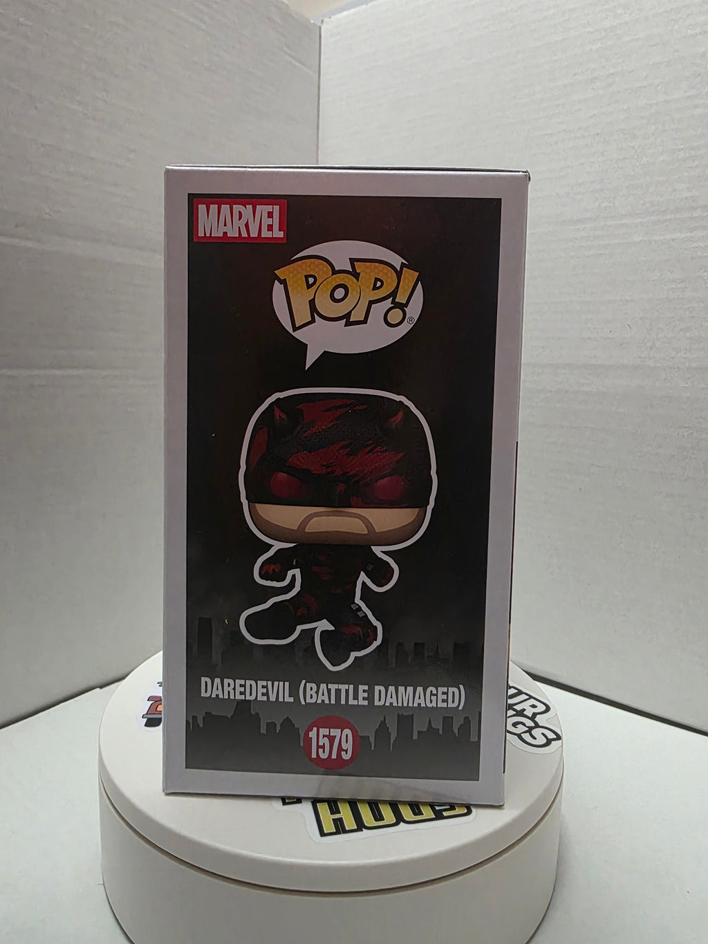 Funko Pop! Daredevil Battle Damaged #1579 back panel with character art