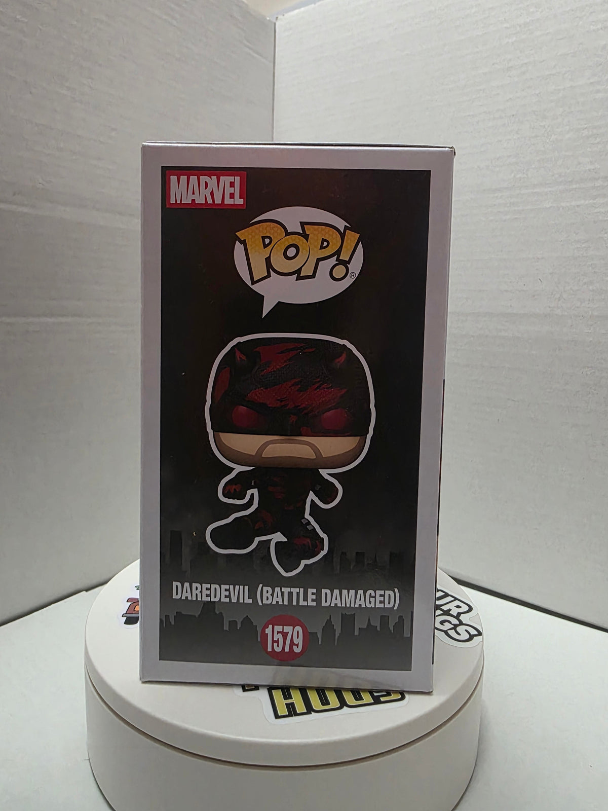 Funko Pop! Daredevil Battle Damaged #1579 back panel with character art
