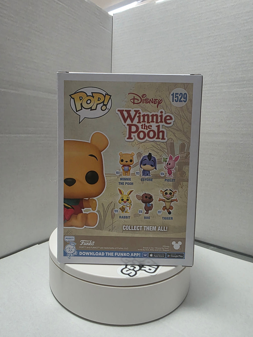 Funko Pop! Disney Winnie the Pooh - Pooh with Gift #1529 Funko.com Exclusive