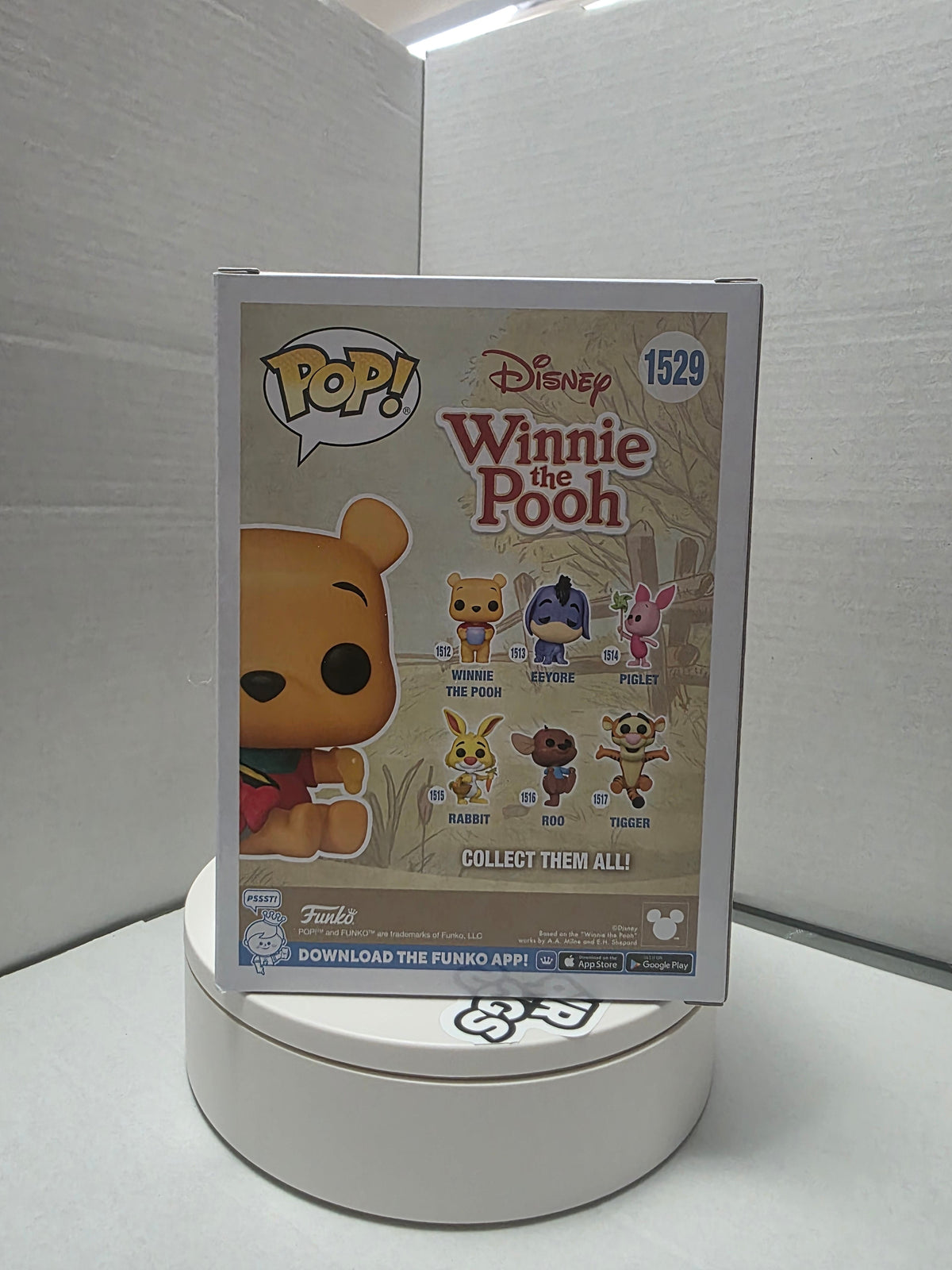 Funko Pop! Disney Winnie the Pooh - Pooh with Gift #1529 Funko.com Exclusive