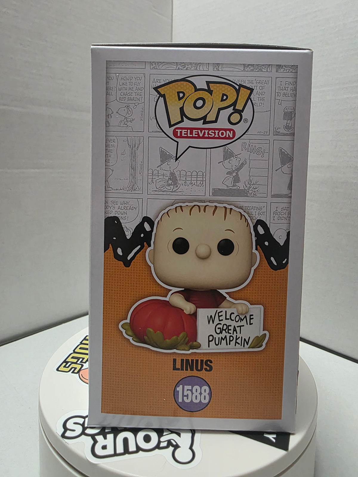 Funko Pop! Peanuts – Linus #1588 – Signed by Jeremy Miller